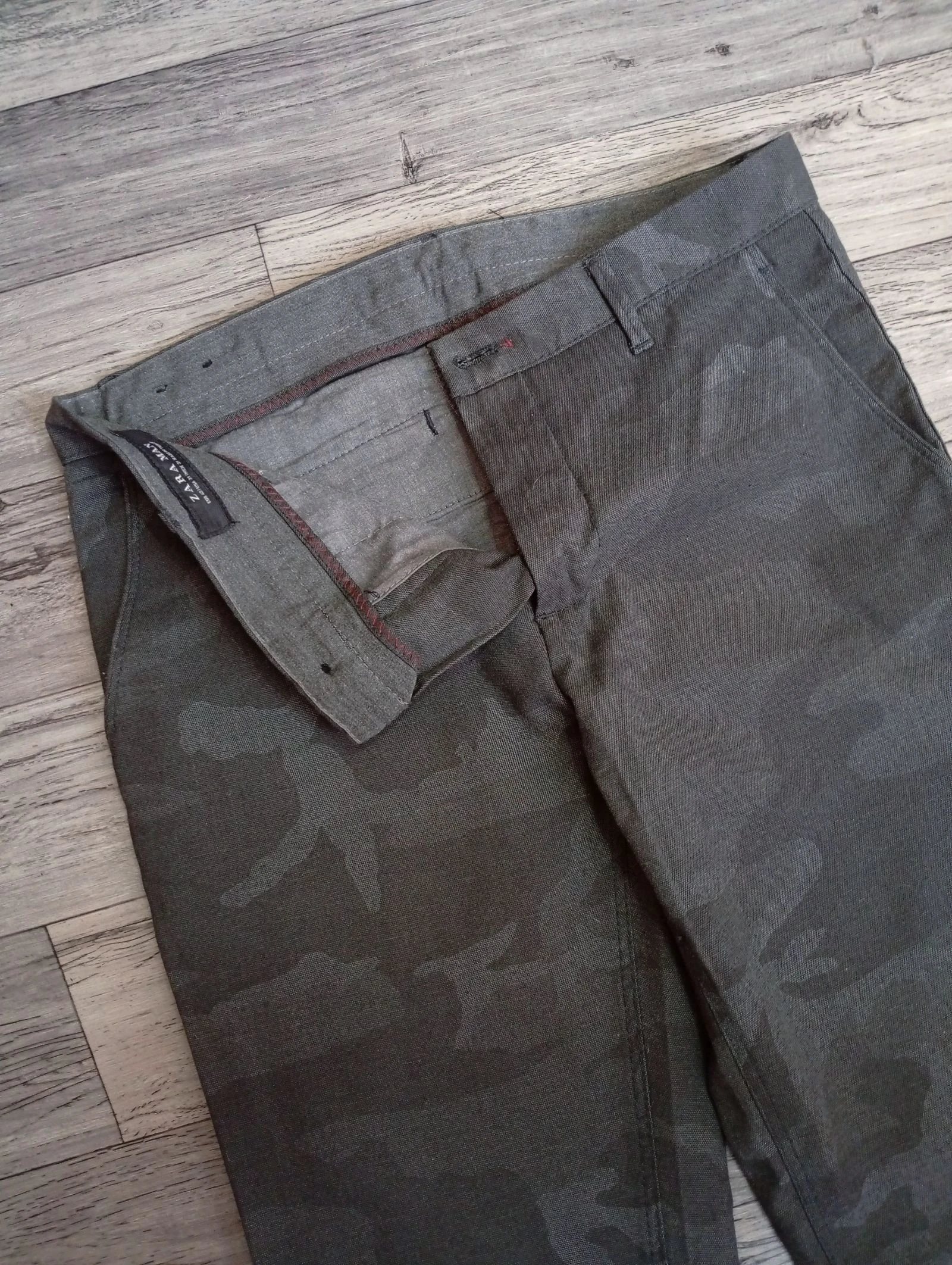 Grijze camouflaged Chino Zara EU40 Zwarte Camo Militaire op maat gemaakte broek Donker Grunge – photo 4